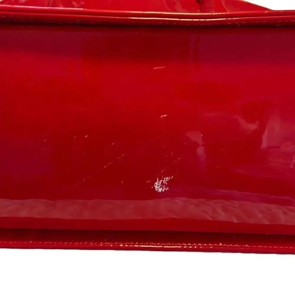 Sydie Lansing red patent purse. - Picture 8 of 8